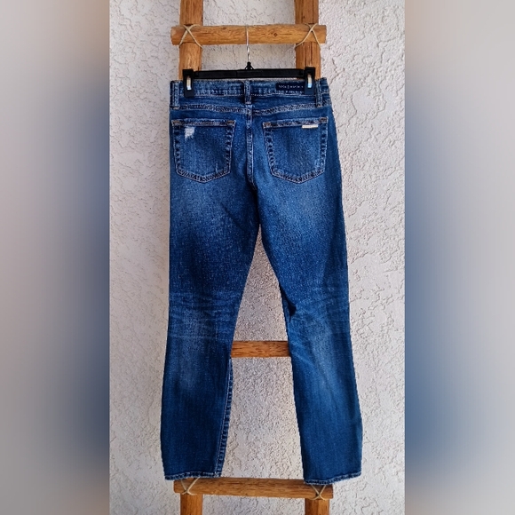 🔥Rock & Republic Women's ( 8 W /30 - 29 L) Distressed Jeans. 🔥 FINAL PRICE 🔥 - Picture 2 of 6